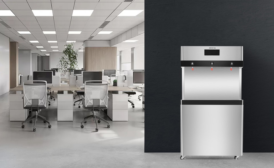 商用直飲水機給企業(yè)員工健康飲水的新優(yōu)勢！